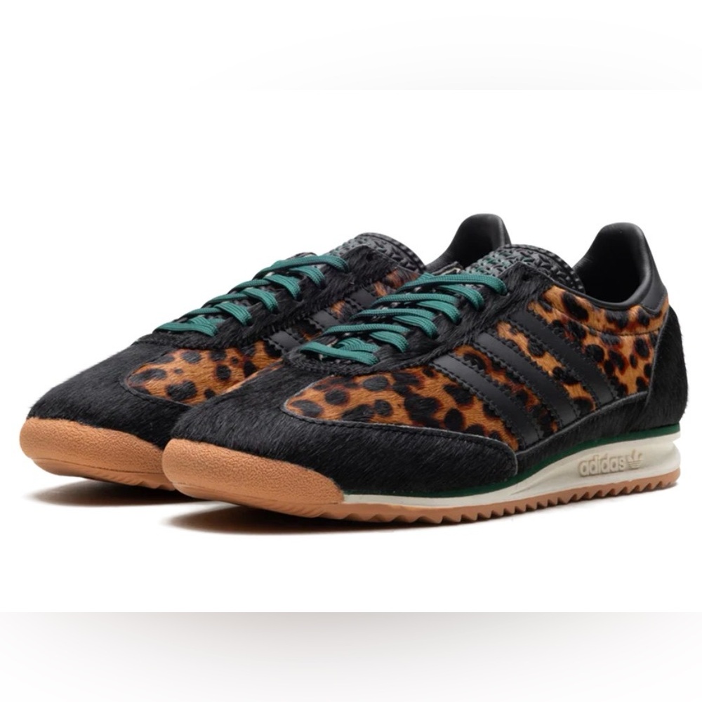 Brand New Womans Adidas SL72 OG
"LEOPARD PRINT COLLEGIATE GREEN" Size 7